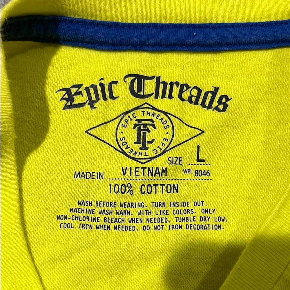Epic Threads Boys Neon Yellow 73rd Chapter Eagle Graphic V-Neck T-Shirt Size L - Picture 2 of 3